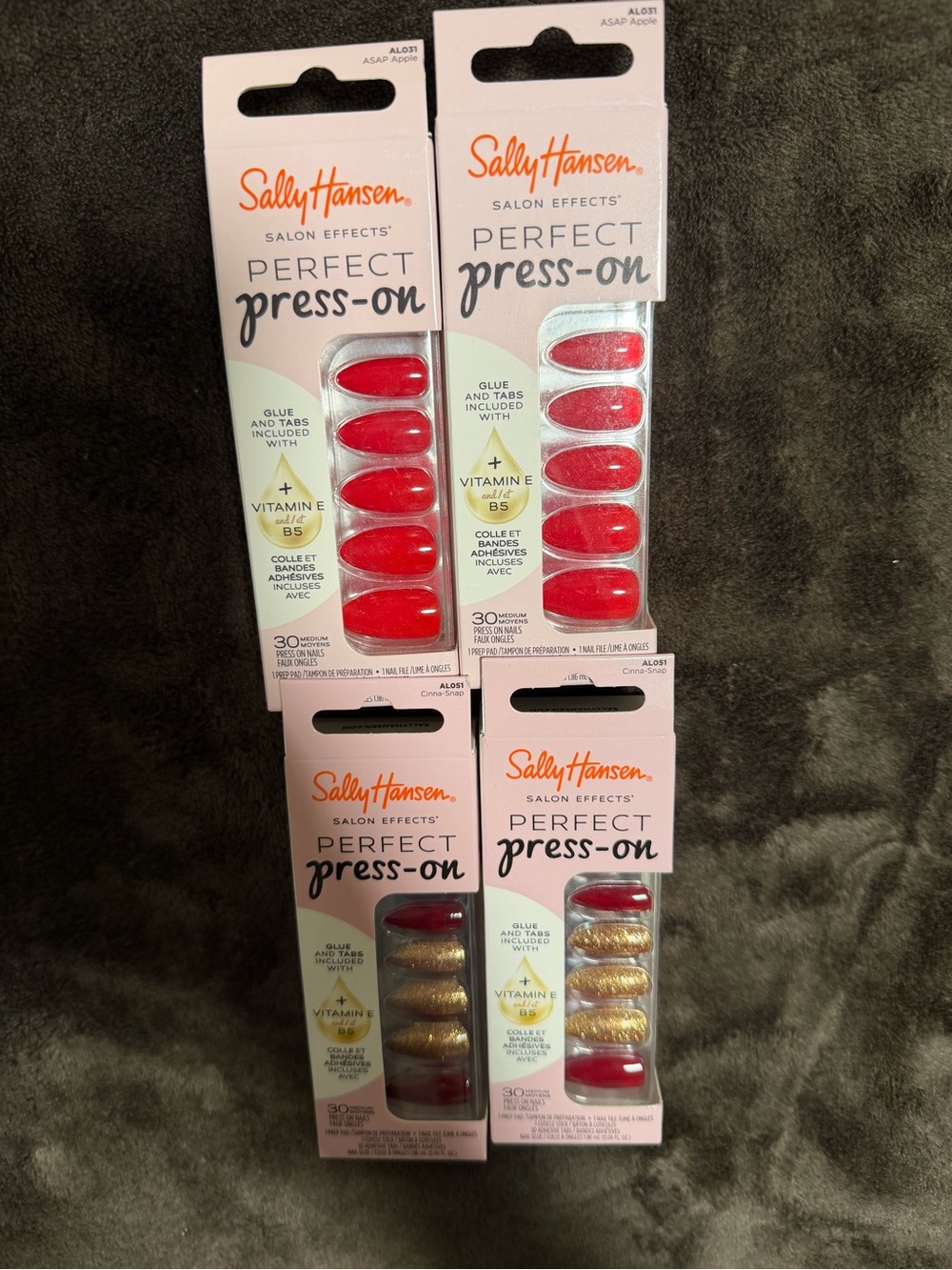 Sally Hansen Perfect Press-On Nails - Red & Gold With Red 4 PC SET